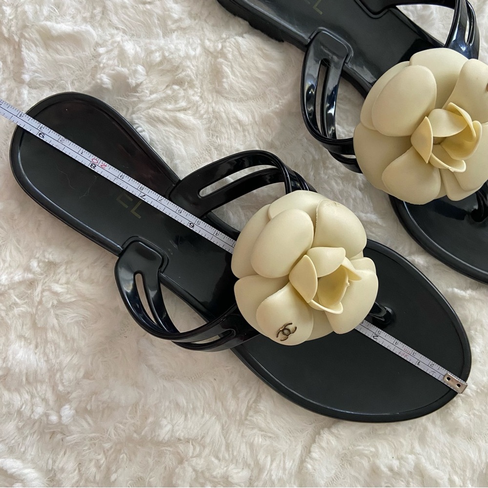 Chanel Sandals CC Camellia Flower Rubber Jelly Thong Flip Flop Sandals - Picture 11 of 11